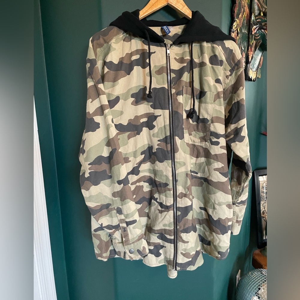 H&M Camo shirt jacket